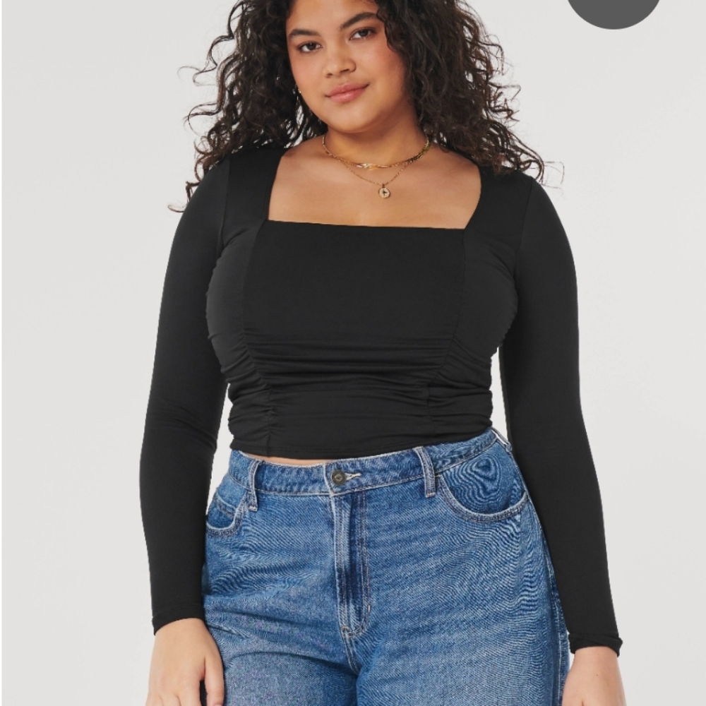 Hollister size large sherred square neck top cinched sides-black
